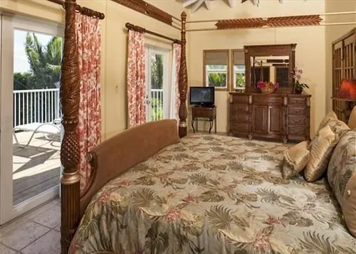 Island Manor - Image 1