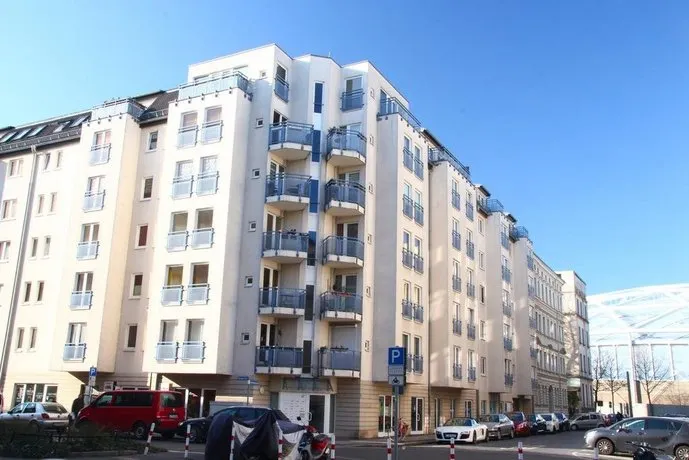 Apartment am Zoo - Image 1
