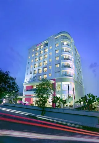 Favehotel Puri Indah - Image 1