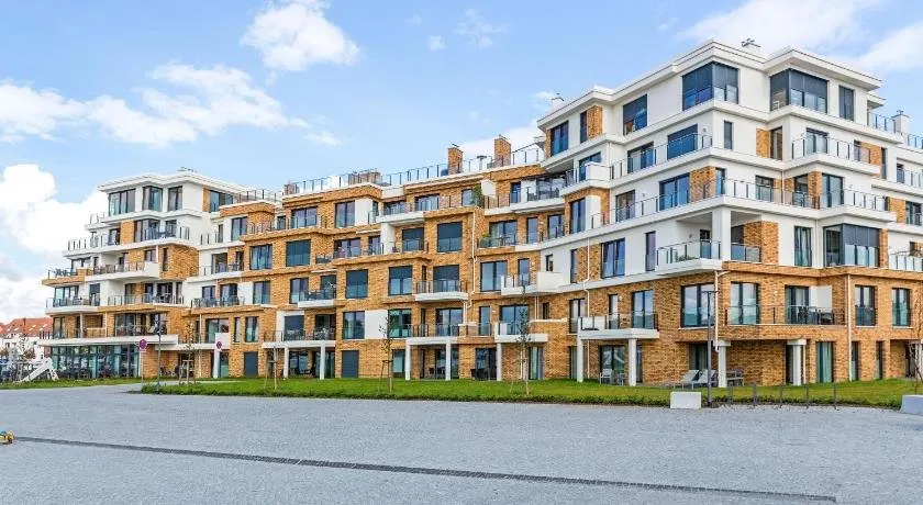 Willkommen im 5-Sterne Ferienapartment Libelle in der Hafenresidenz Waren - Image 1