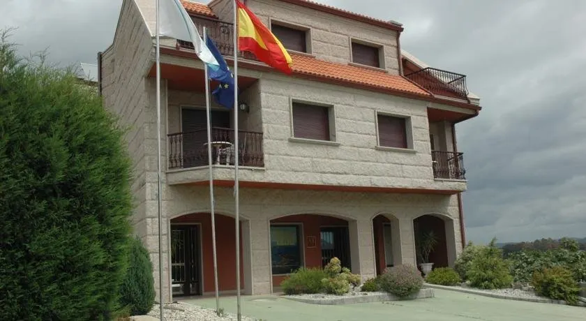 Apartamentos Turisticos Rio Ulla - Image 1