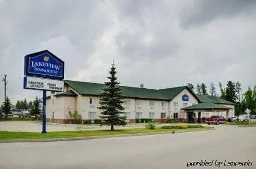 Lakeview Inn And Suites Whitecourt - Image 1