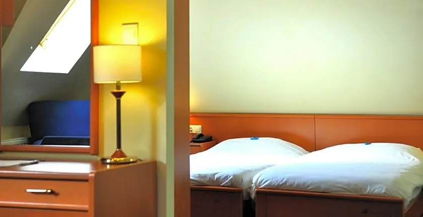 Hotel Royal Sas van Gent - Image 1