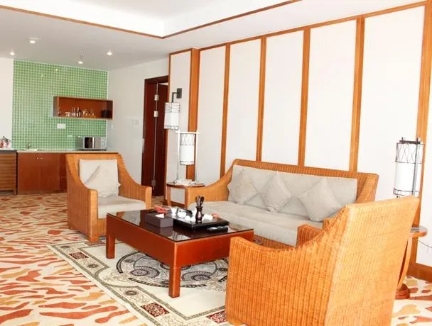 West Gulf Holiday Hotel - Image 1