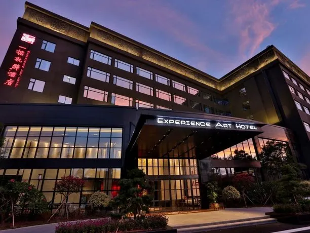 Experience Art Hotel - Image 1