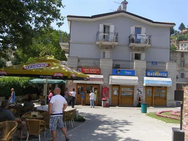 Apartments Zlatko - Image 1