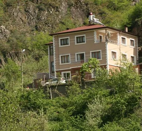 Camlik Apart Hotel - Image 1