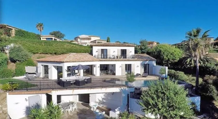 Villa du Golf - Image 1