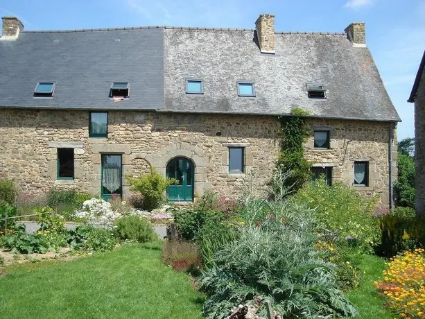 Le Petit Courtoux - Image 1