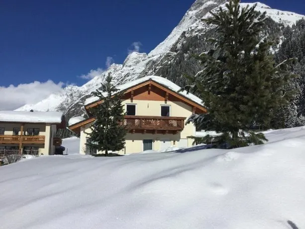 Ferienhaus Alpen Lodge und die Gams - Image 1