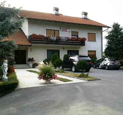 Rooms Kapelj - Image 1