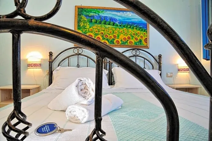 Hotel Baia Cea - Image 1