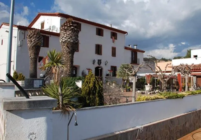 Hotel Masia Mas Trader - Image 1