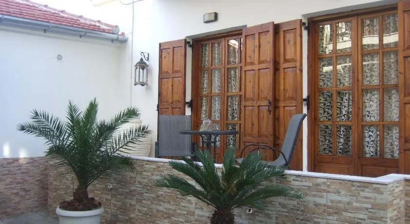 Studio Lefteris - Image 1