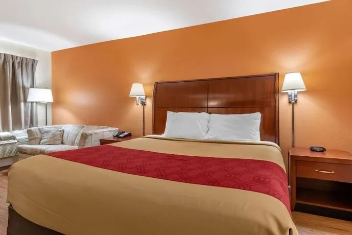 Americas Best Value Inn And Suites Lafayette - Image 1