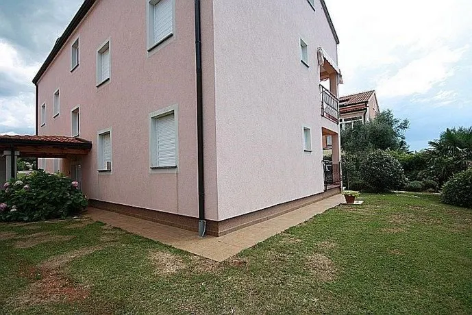 Apartment Bilic with balcony - Image 1