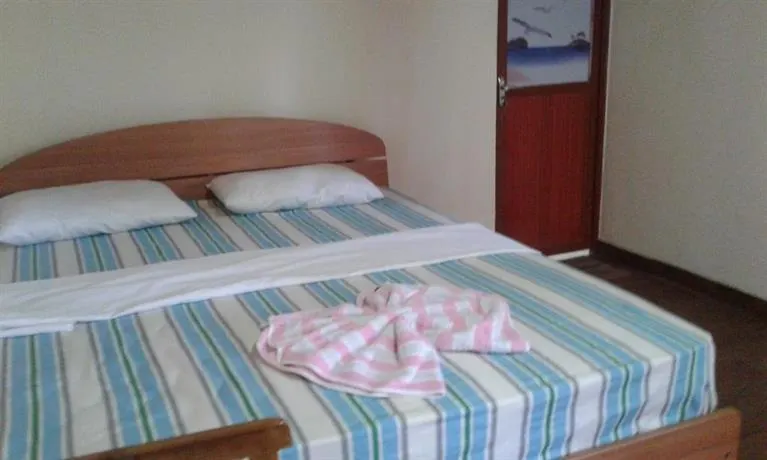 Green Views Hotel - Image 1