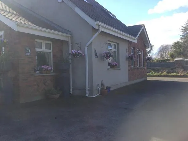 Valentia House - Image 1