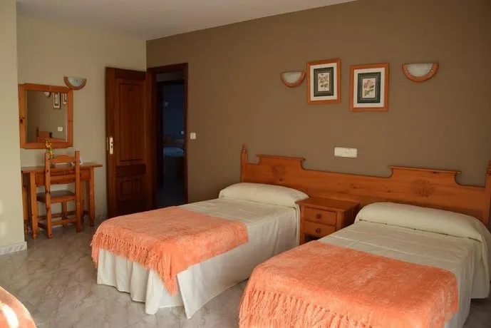 Pension Residencia Cecilia - Image 1