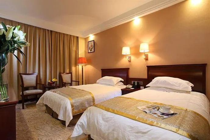 Yunfeng Hotel - Image 1
