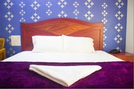 Hotel Kola Grand - Image 1
