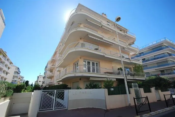 Studio Avec Terrasse - Le Paris Palm Beach - Image 1