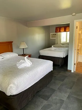 Sorrento Inn Motel - Image 1