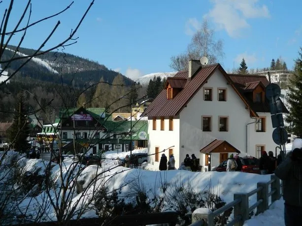 Privat Fedoriska - Image 1