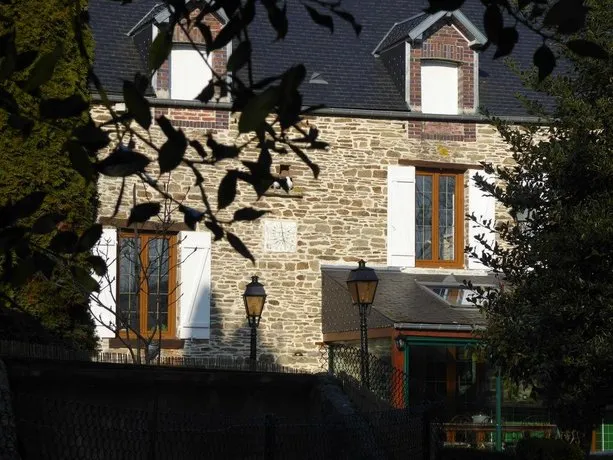 Le Moulin De Benneville - Image 1