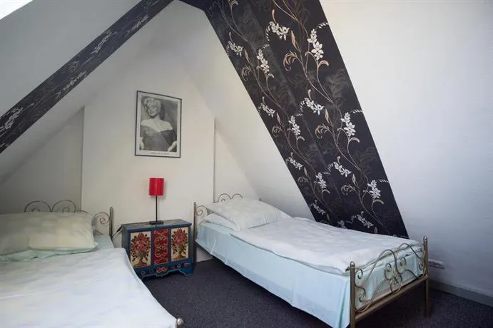 Schwabing Home - Image 1