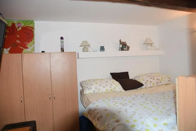 Home Klet - Image 1