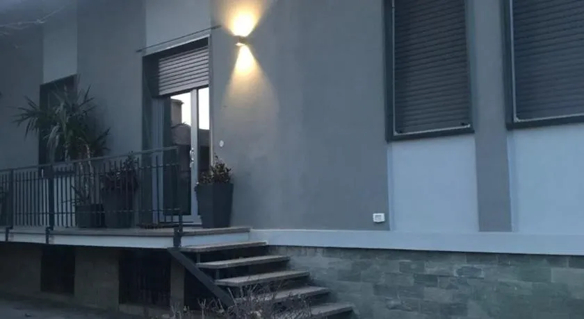 Appartamento per single in villa - Image 1