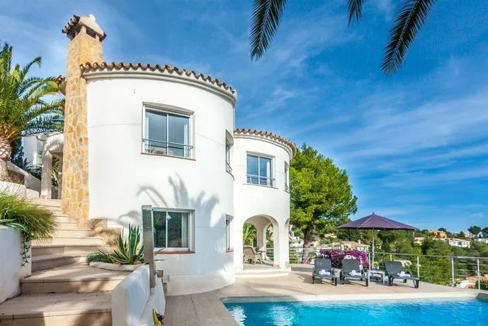 Villa Girasoles - Image 1