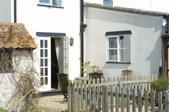 Eastbrook Cottage Southwick - Image 1