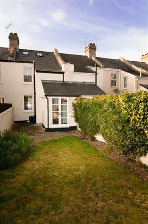 40 Tangier Lane - Image 1