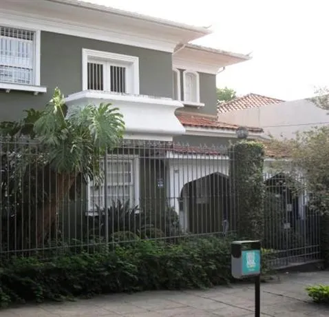 Laranja Mecânica Hostel & Pousada - Image 1