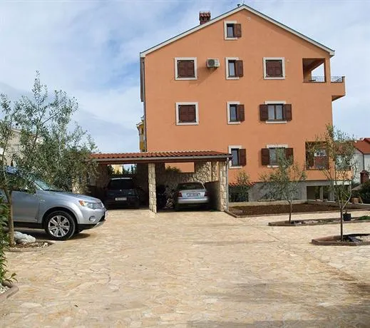 Apartments Luana - Image 1
