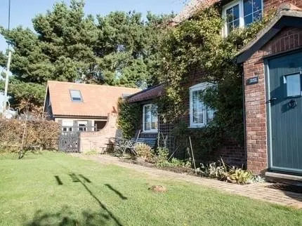 The Cart Lodge - Image 1