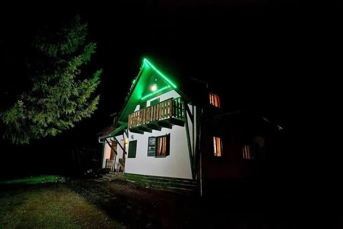 Red Lake Inn - Image 1