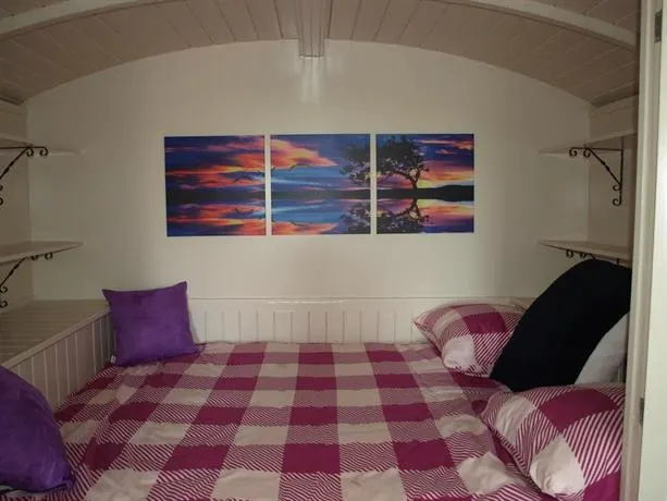 Alana Bed & Breakfast - Image 1