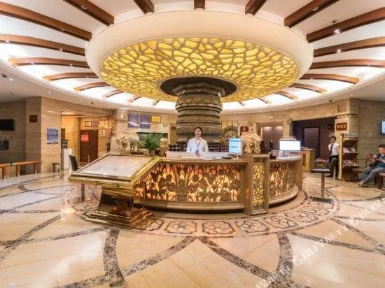 Chunxia Qiudong Hotspring Hotel Kunming Xingyuan Road - Image 1