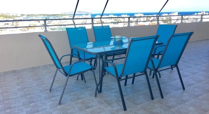 Luxury Central Penthouse - Image 1
