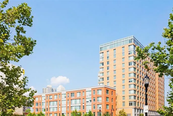 Deedee's Apartment at Grand - Image 1