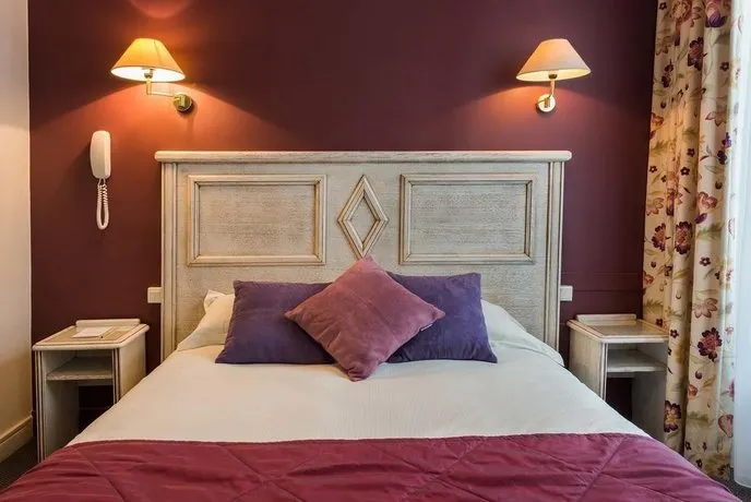Hotel Vivienne - Image 1