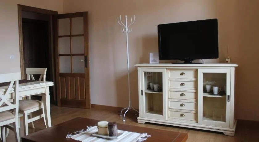Apartamentos Ribera del Duero Las Escuelas - Image 1