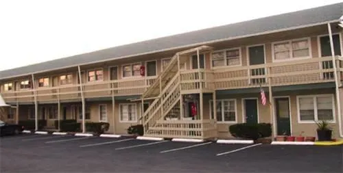 Swiss Motel Riverhead - Image 1