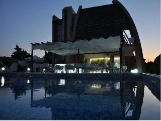 Odyssey Family Hotel - Image 1