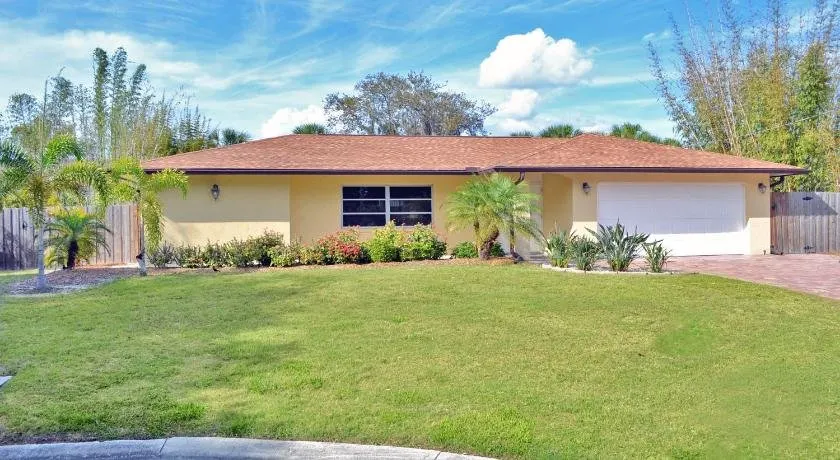 Sarasota - Alvarado 2107 - Image 1