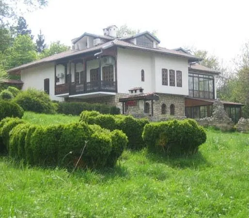 Boliarska Kashta Hotel - Image 1