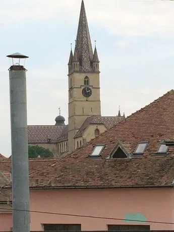 Centrul Istoric - Image 1